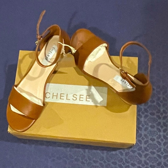 MOONDUST  Women’s Sandal  ( Cognac ) Size 7 NWT - Picture 3 of 5